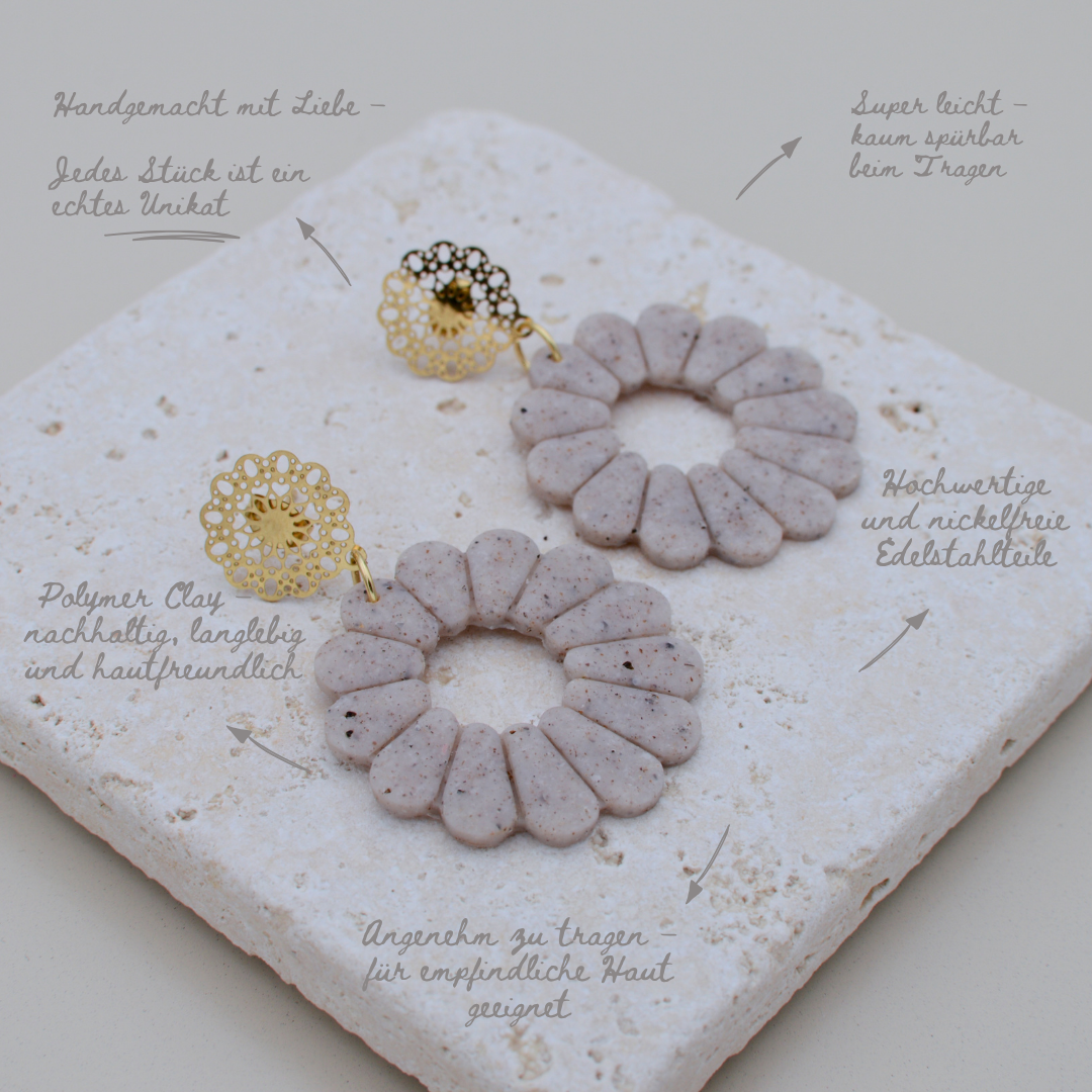 Ohrringe Floral beige