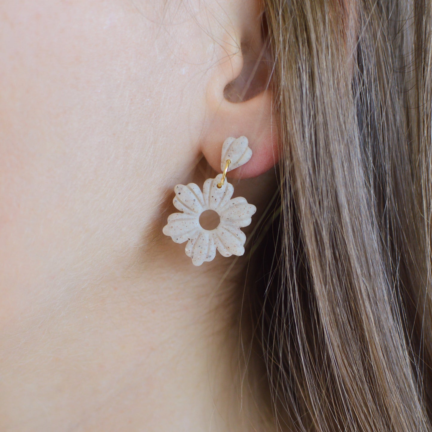 Ohrringe Floral beige - 2 Größen