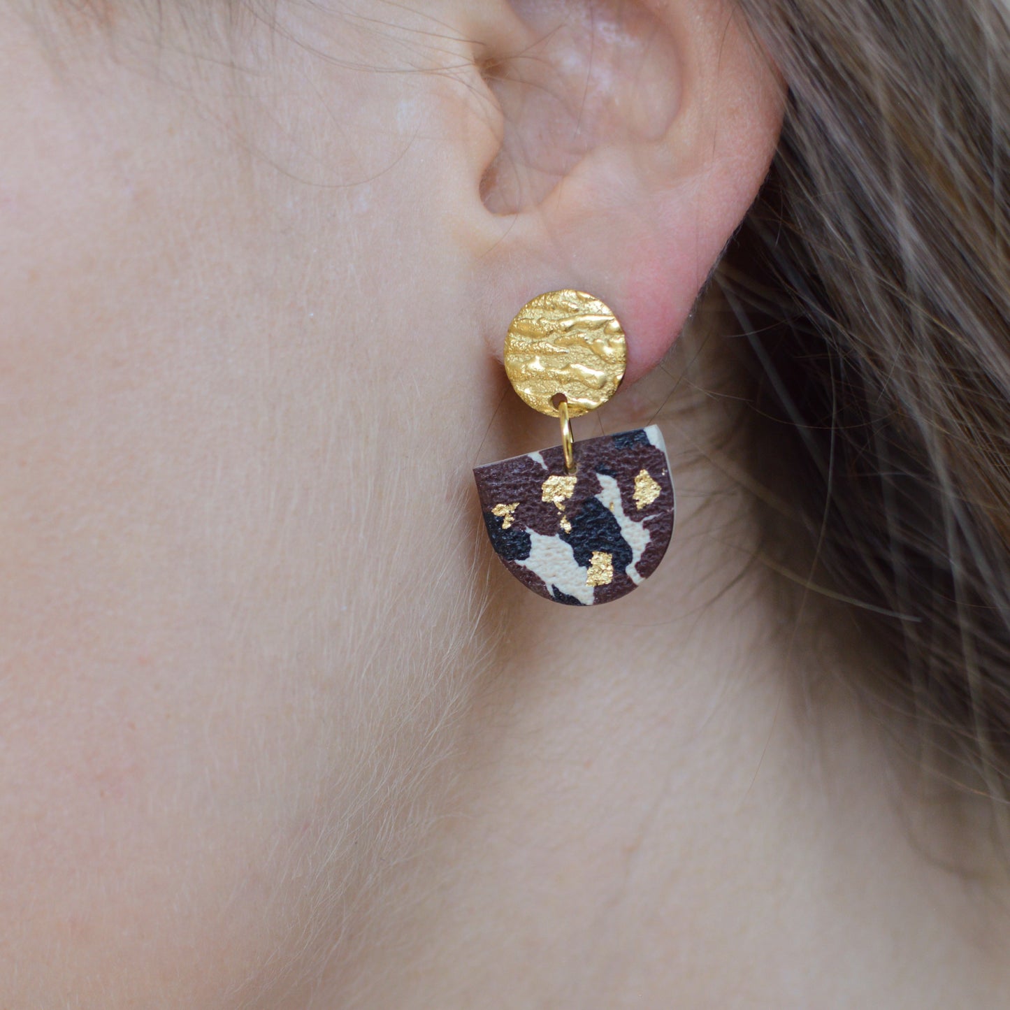 Ohrringe Leo Blattgold