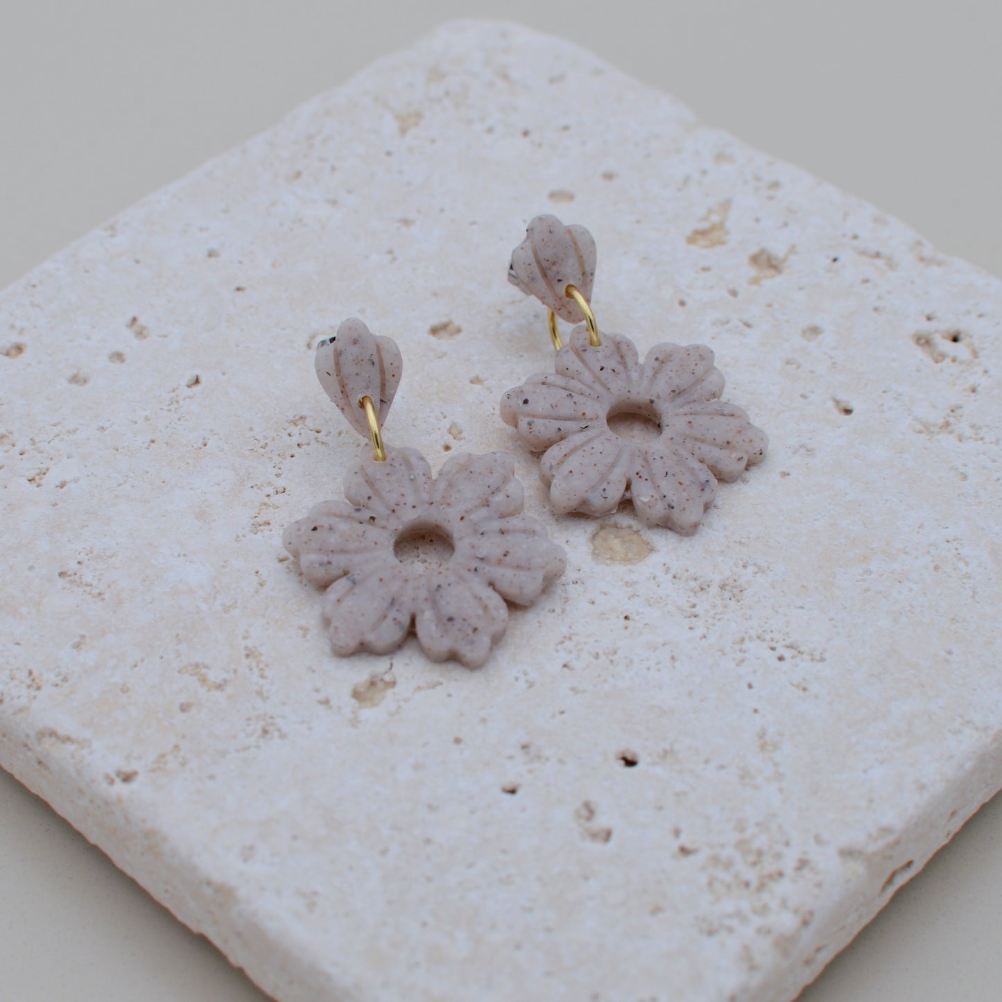 Ohrringe Floral beige - 2 Größen
