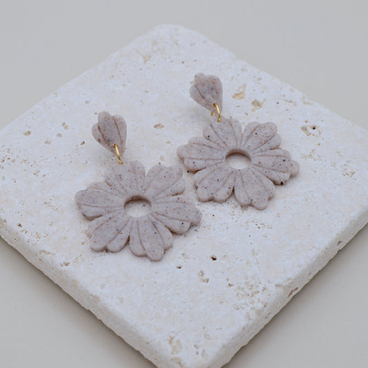 Ohrringe Floral beige - 2 Größen