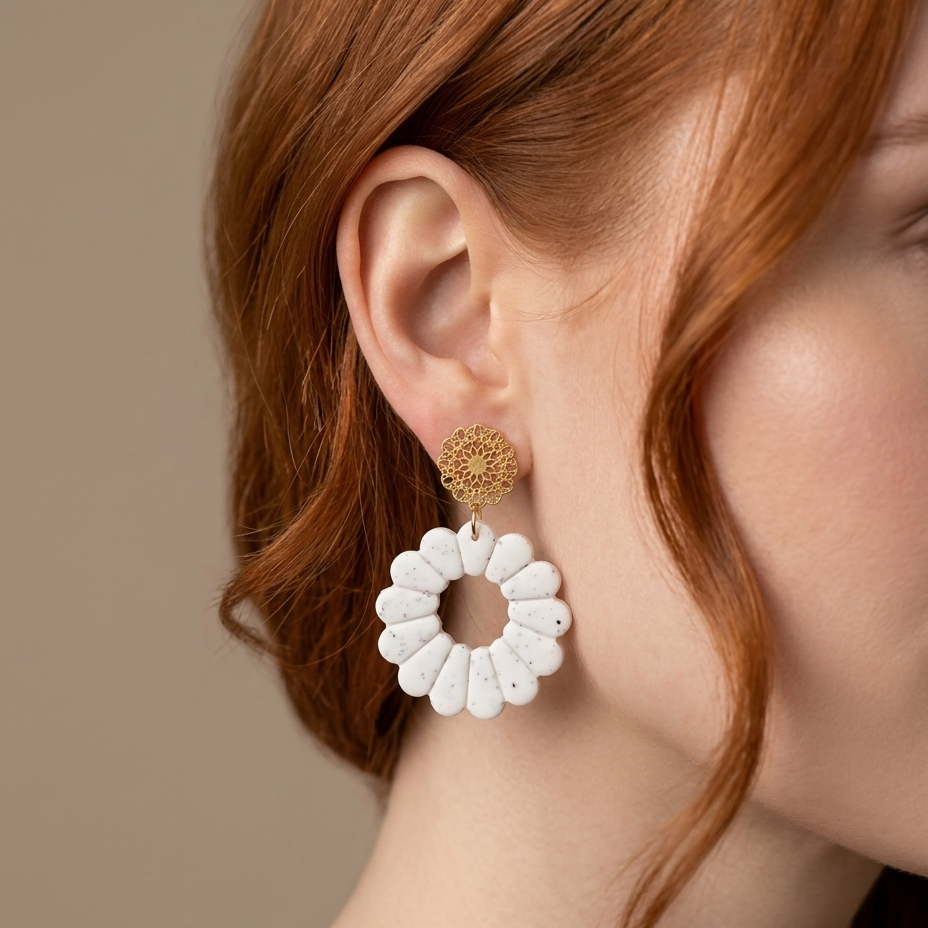 Ohrringe Floral weiß